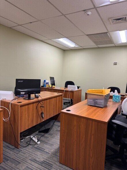 More Photos Of 164 State St, Meriden Medical For Lease