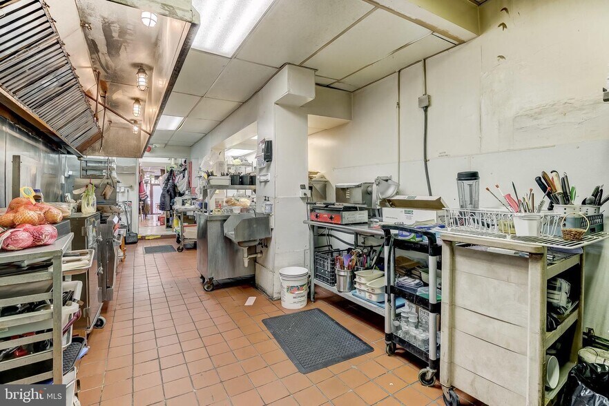 More Photos Of 1125 S Charles St, Baltimore Storefront Retail Residential For Sale