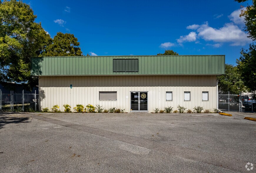 More Photos Of 2229 Whitfield Park Dr, Sarasota Warehouse For Sale