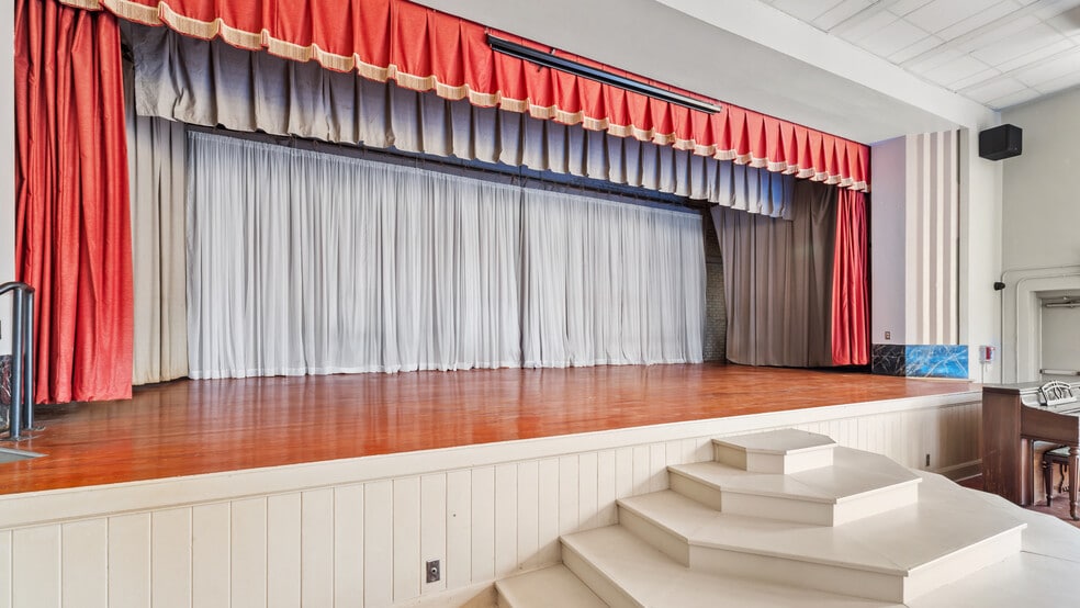 More Photos Of 14905 Oak St, Hosston Schools For Sale