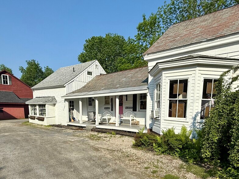 More Photos Of 16 West Main St, Wilmington General Retail For Sale