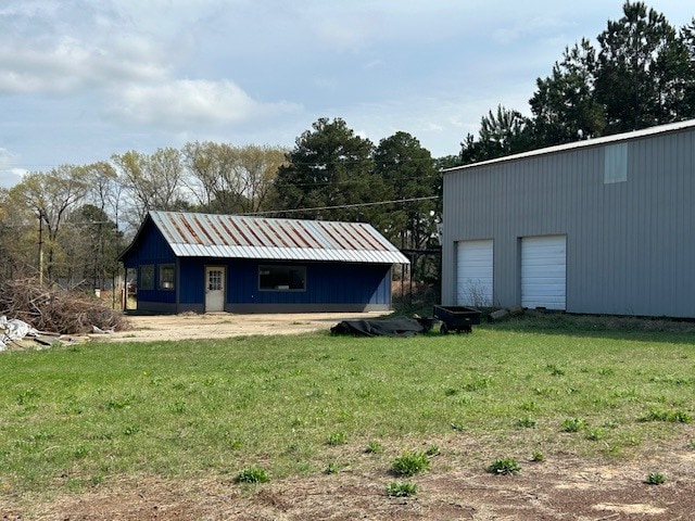 More Photos Of Texas State Hwy 155, Frankston Showroom For Sale