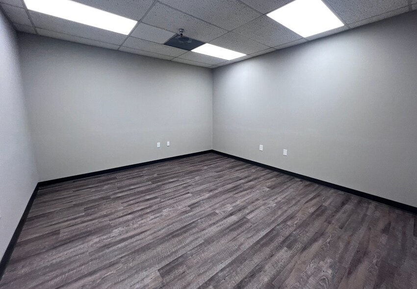 More Photos Of 2660 Holcomb Bridge Rd, Roswell Unknown For Lease