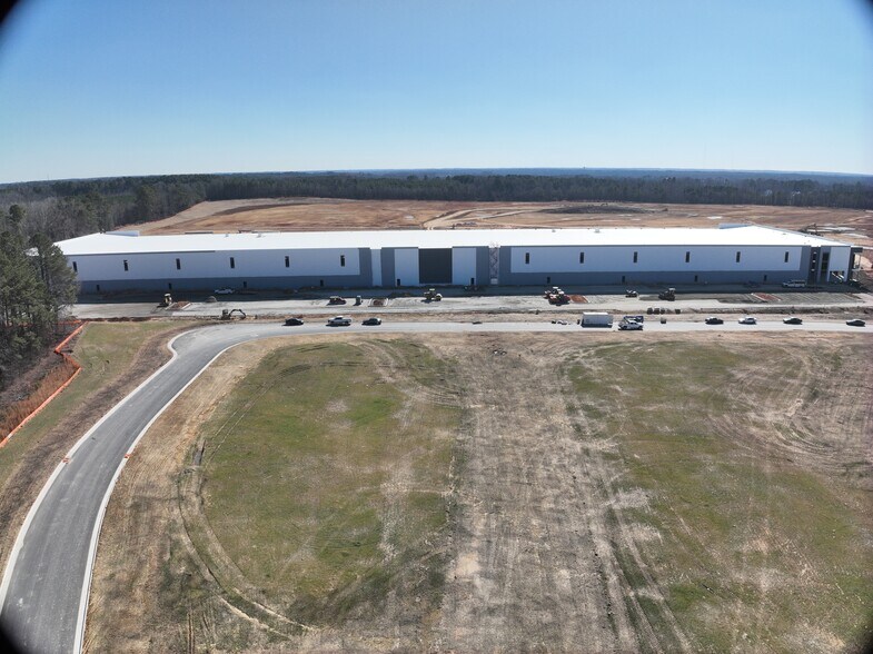 More Photos Of 1C Wendell Valley Blvd, Wendell Warehouse For Sale