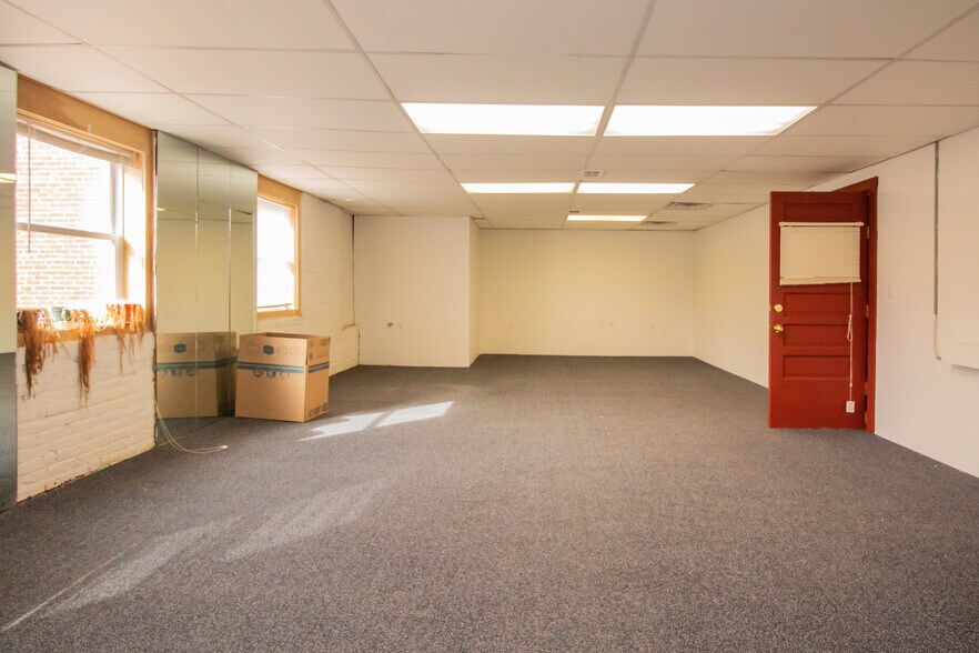 More Photos Of 21-69 S Main St, Leicester Light Distribution For Sale