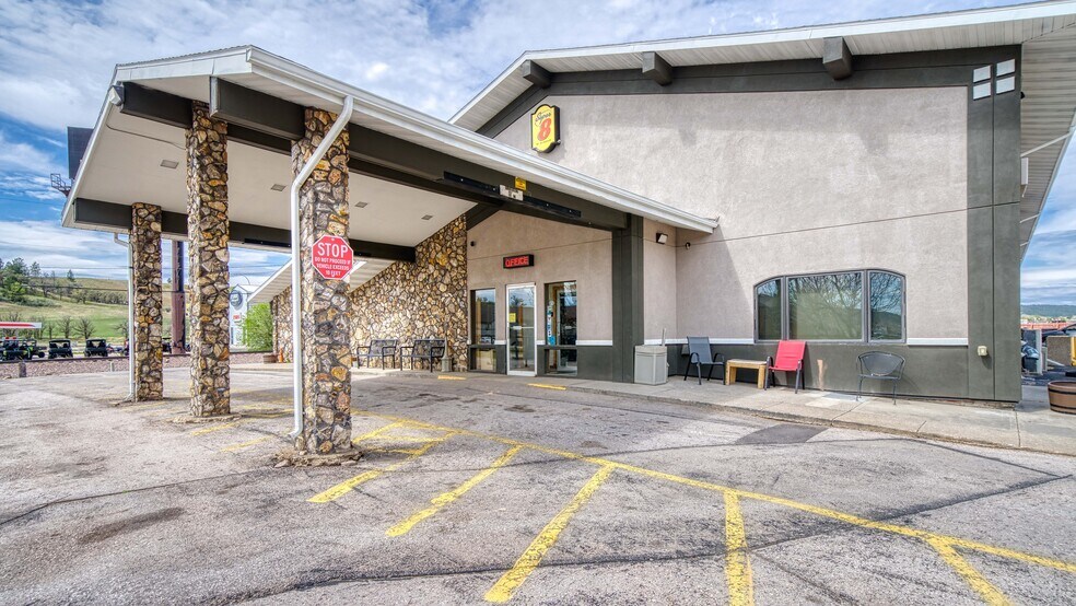 More Photos Of 2600 Whitewood Service Rd, Sturgis Hotel For Sale