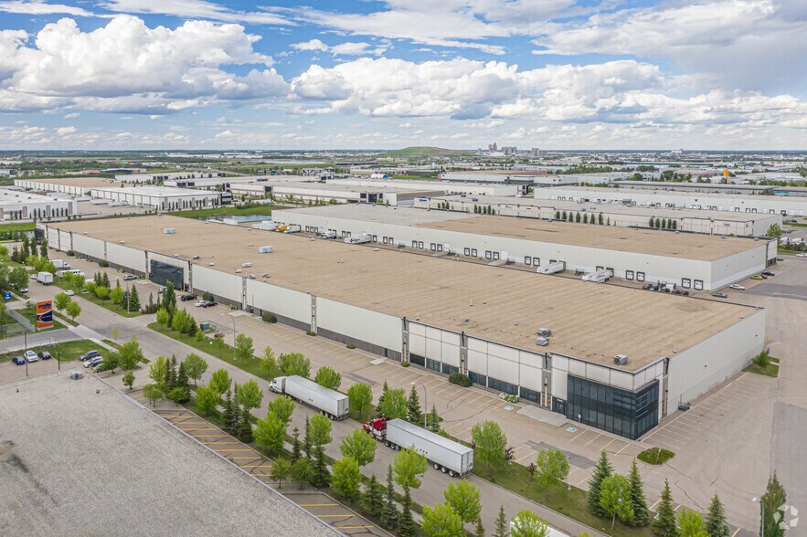 More Photos Of 11203-11343 189 St NW, Edmonton Distribution For Lease