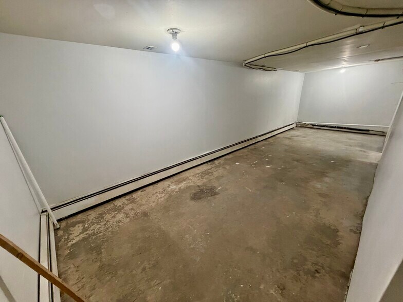 More Photos Of 11 Park Pl, Verona Flex For Lease