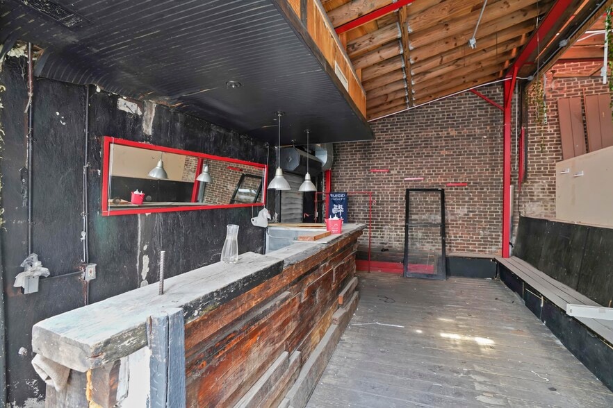 More Photos Of 296 Grand St, Brooklyn Apartments For Lease