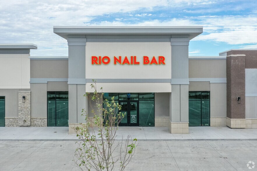 More Photos Of Hubbell Ave And Bass Pro Dr, Altoona General Retail For Lease