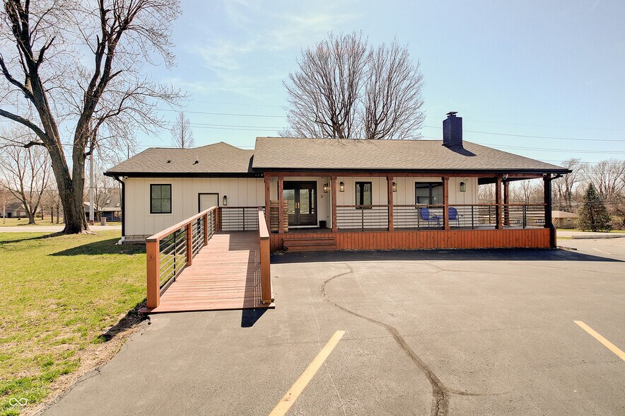 More Photos Of 1506 W Smith Valley Rd, Greenwood Office For Lease