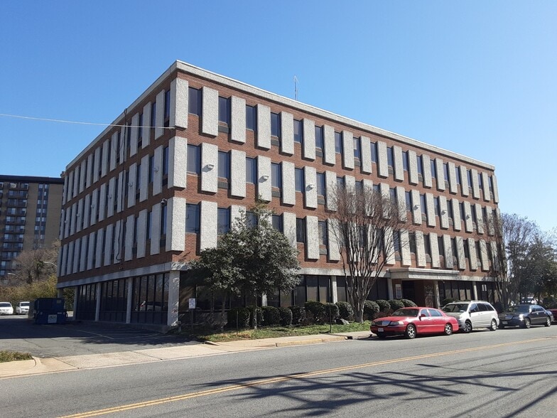 More Photos Of 6121 Lincolnia Rd, Alexandria Office For Sale