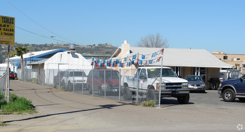 More Photos Of 1336 N Magnolia Ave, El Cajon Warehouse For Lease