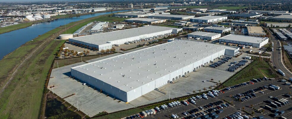 More Photos Of 3685 Massie Ct, West Sacramento Distribution For Lease