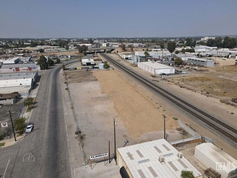 More Photos Of 210 Sumner St, Bakersfield Land For Sale