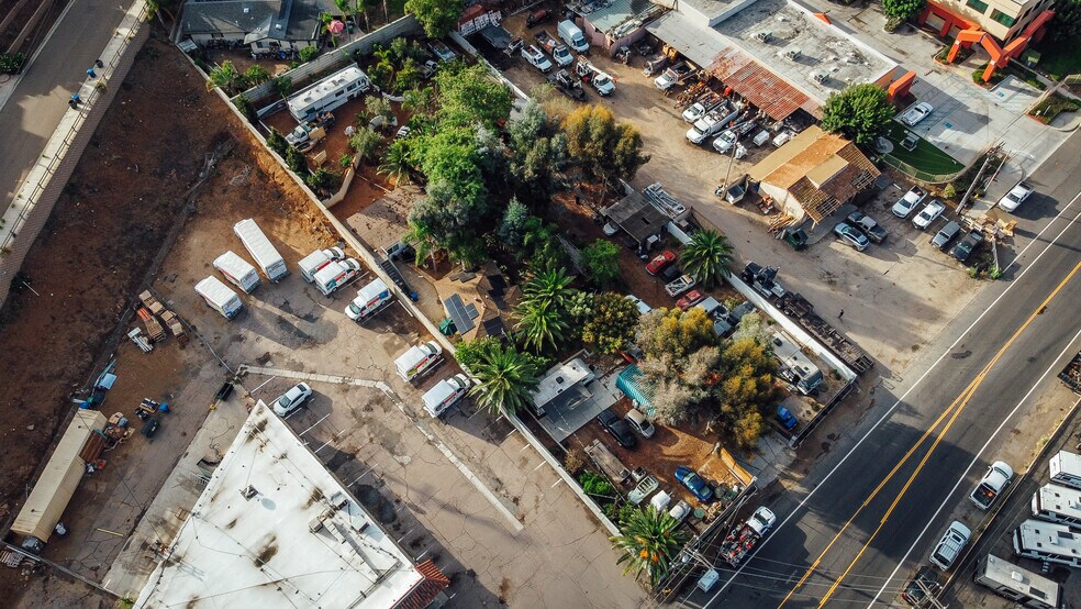 More Photos Of 11529 Woodside Ave, Santee Contractor Storage Yard For Lease