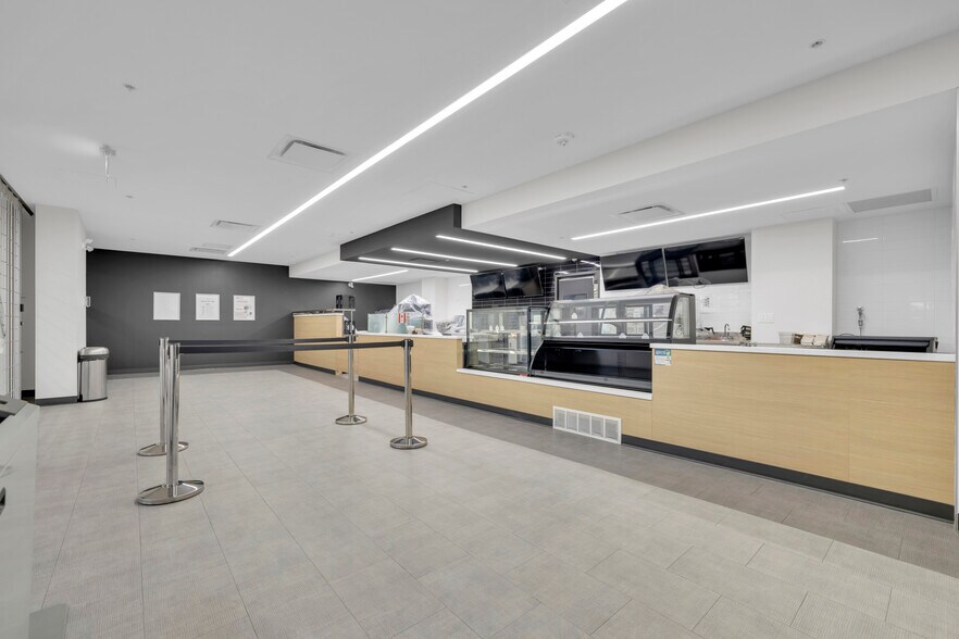 More Photos Of 333 Riverside Dr W, Windsor Office For Lease