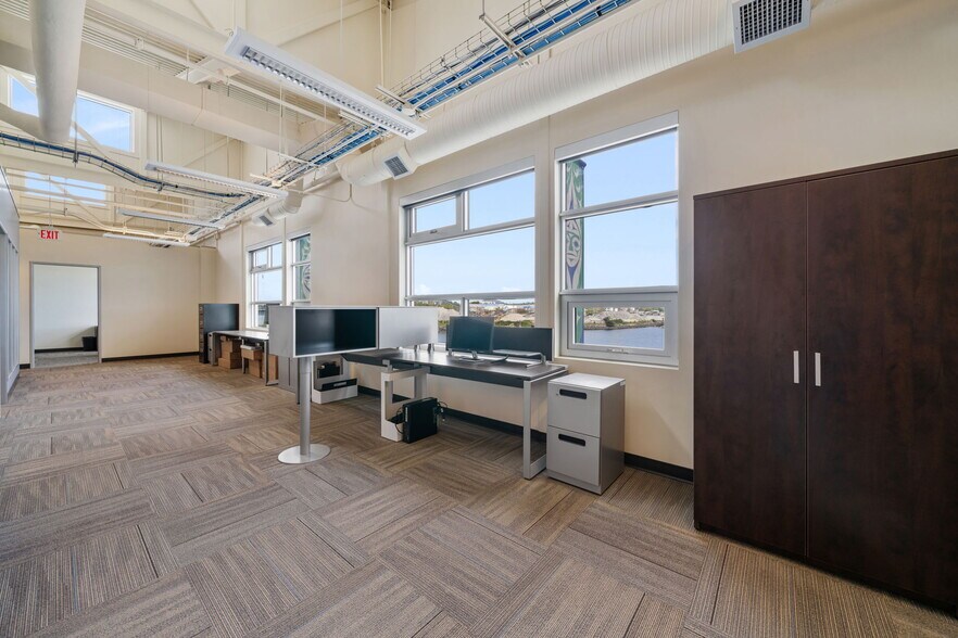 More Photos Of 388 Harbour Rd, Victoria Storefront Retail Office For Sale