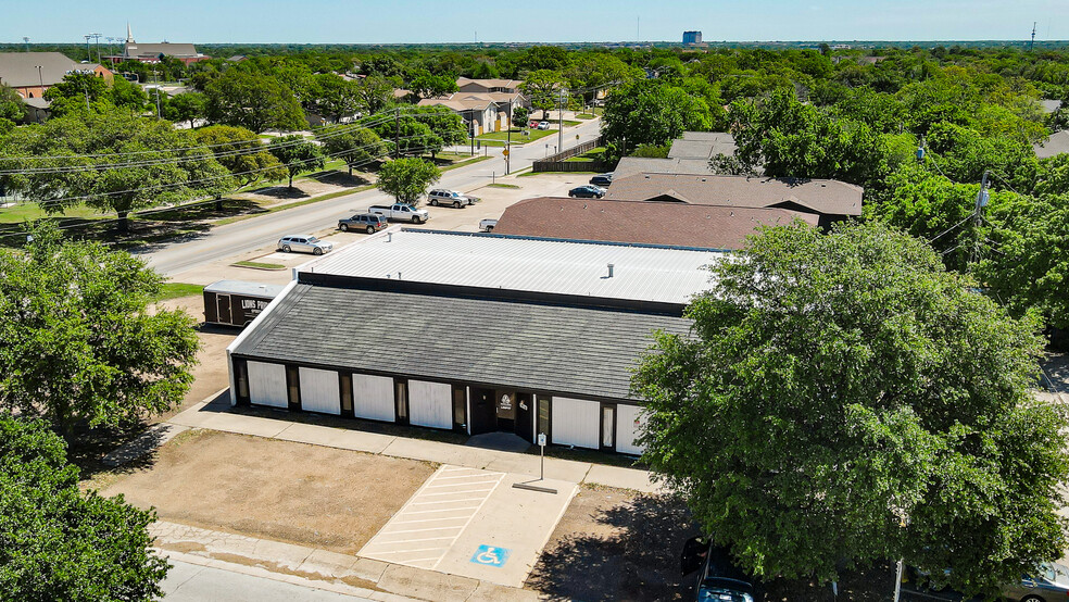 Primary Photo Of 1910 Greenfield Plz, Bryan Office For Sale