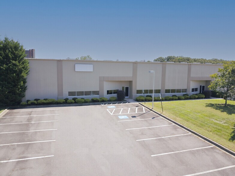 More Photos Of 419 York Southern Rd, Fort Mill Warehouse For Sale