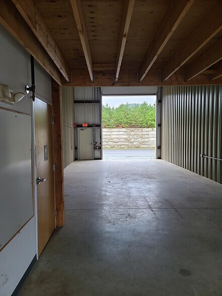 More Photos Of 5 Katie Marie Dr, Bourne Warehouse For Lease