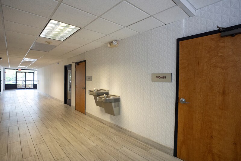 More Photos Of 333 Waller Ave, Lexington Medical For Sale