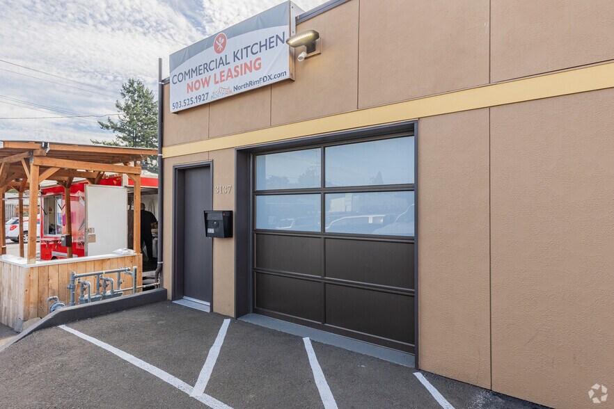 More Photos Of 3137 NE 82nd Ave, Portland Storefront Retail Office For Lease