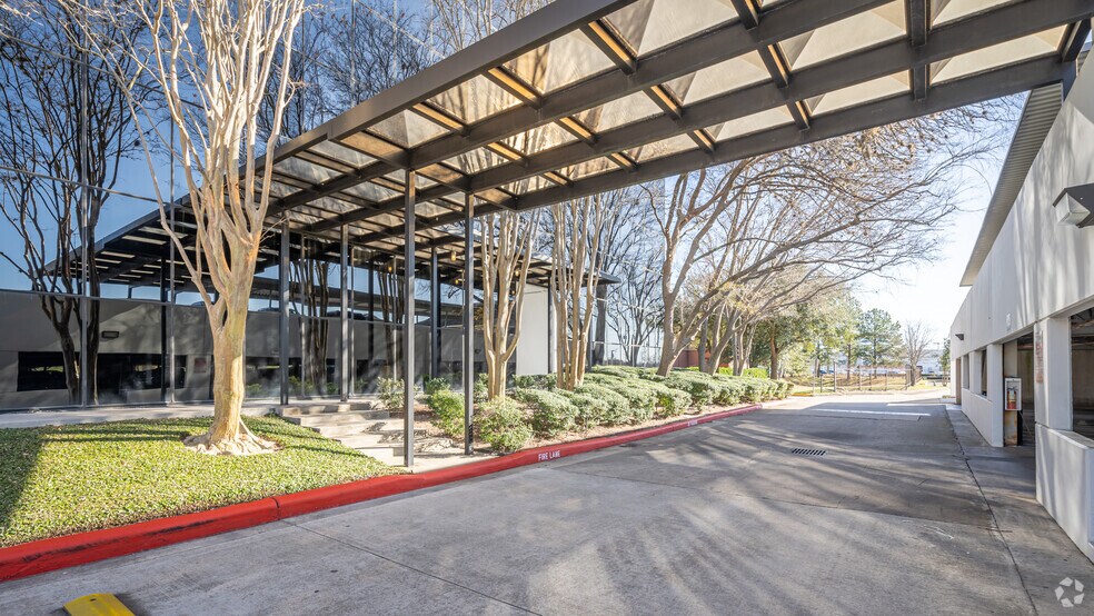 More Photos Of 15915 Katy Fwy, Houston Office For Lease