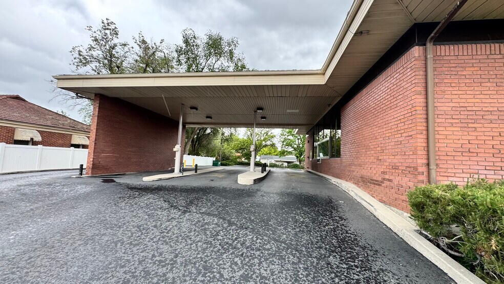 More Photos Of 159 W Center St, Midvale Bank For Lease