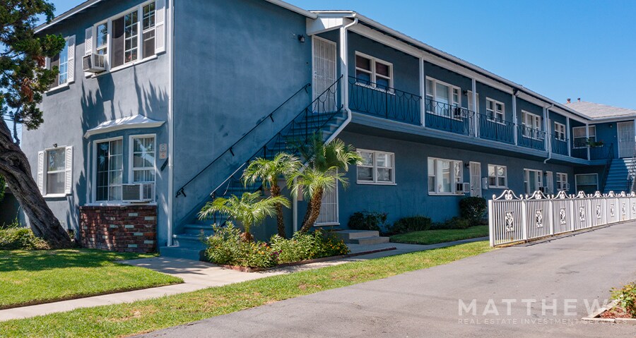 More Photos Of 421-& 427 E Acacia Ave, Glendale Apartments For Sale