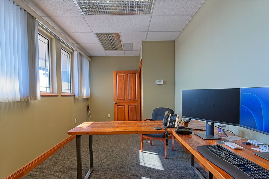 More Photos Of 10-24 Remick Blvd, Springboro Medical For Sale