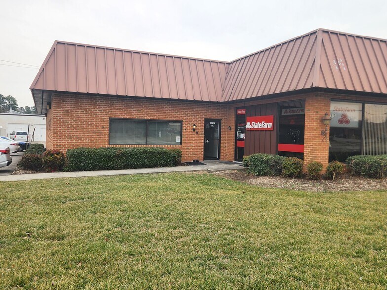 More Photos Of 3297 S Crater Rd, Petersburg Freestanding For Lease