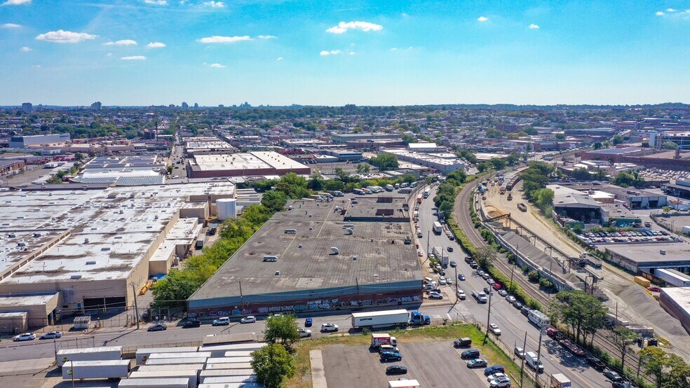 More Photos Of 50-35 56th Rd, Maspeth Warehouse For Lease