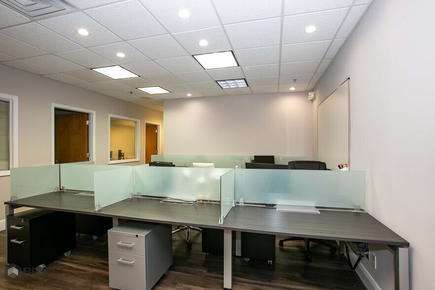 More Photos Of 2690 Weston Rd, Weston Office For Sale