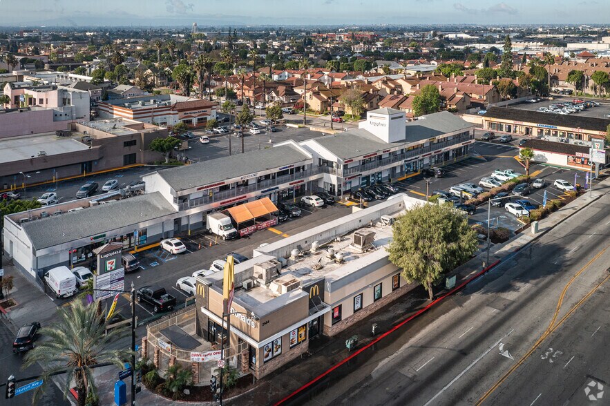 More Photos Of 2528-2570 E Slauson Ave, Huntington Park Unknown For Lease