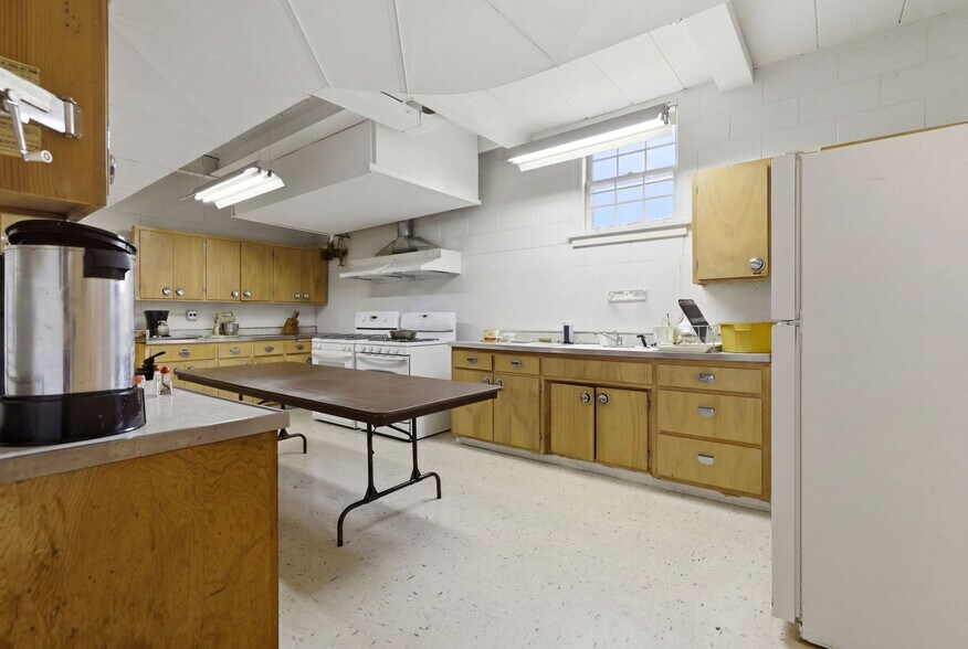 More Photos Of 405 S Westmore Ave, Lombard Religious Facility For Sale