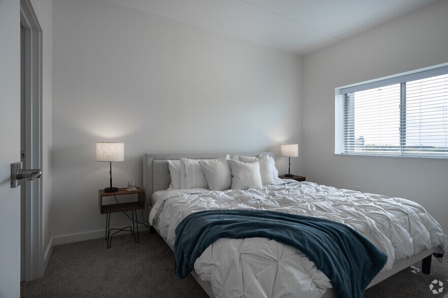 More Photos Of 3800 Park East Dr, Beachwood Apartments For Lease