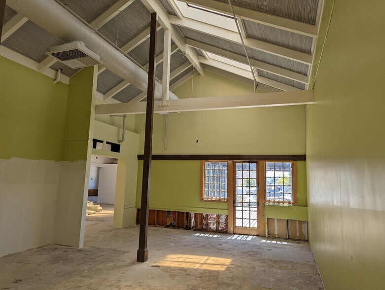 More Photos Of 880 N Diamond Bar Blvd, Diamond Bar Restaurant For Sale