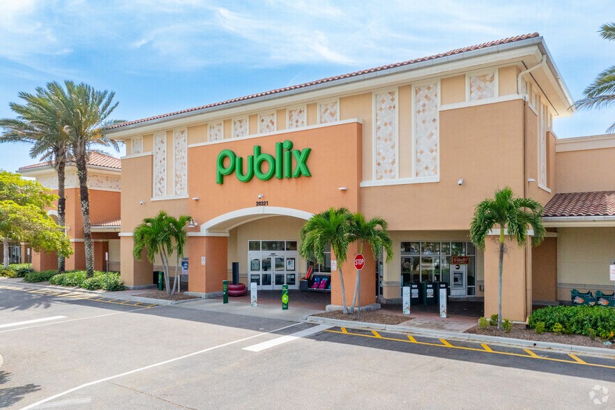 More Photos Of 20291-20351 Summerlin Rd, Fort Myers General Retail For Lease