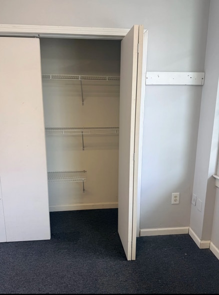 More Photos Of 6254 Memorial Dr, Stone Mountain Storefront Retail Office For Lease