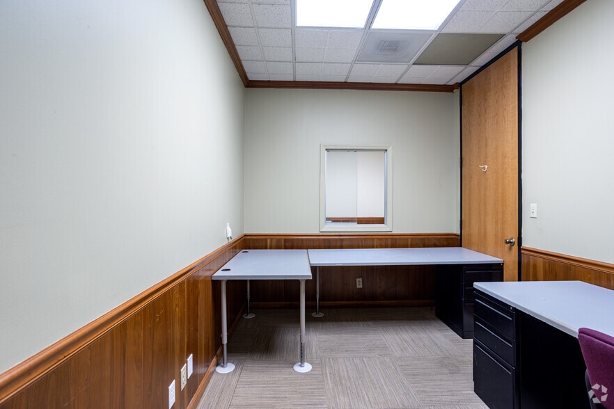 More Photos Of 428 E 4th St, Charlotte Office For Sale