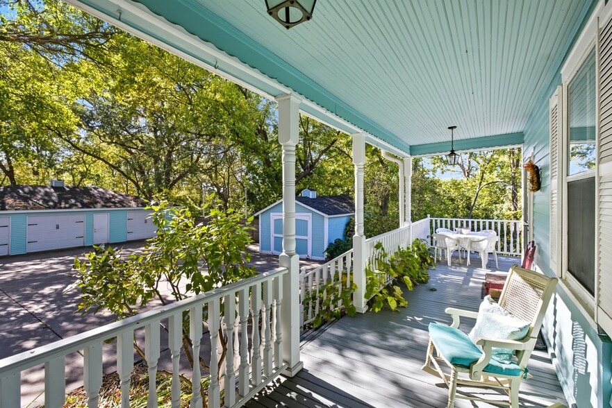 More Photos Of 1625 3rd Ave, Anoka Hospitality For Sale