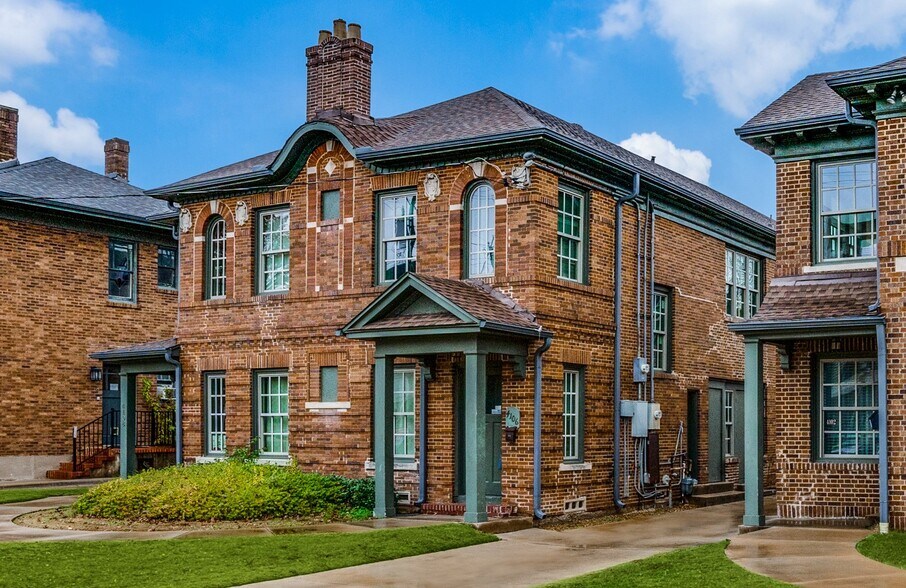 Primary Photo Of 4106 Swiss Ave, Dallas Office Residential For Lease