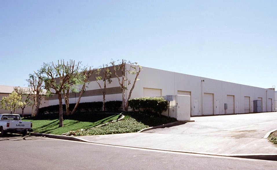 More Photos Of 490 Princeland Ct, Corona Warehouse For Lease