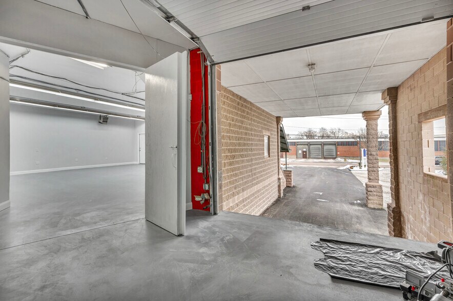 More Photos Of 4 Broadway Avenue Ext, Mystic Office For Sale