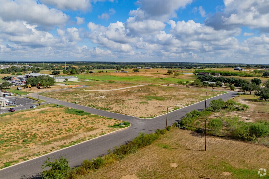 More Photos Of 208 Live Oak Way, Floresville Land For Sale
