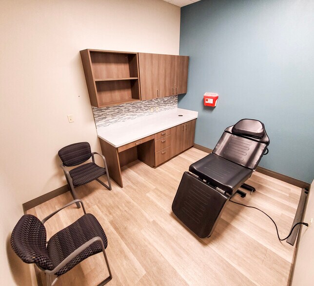 More Photos Of 540-550 Bay Isles Rd, Longboat Key Medical For Lease