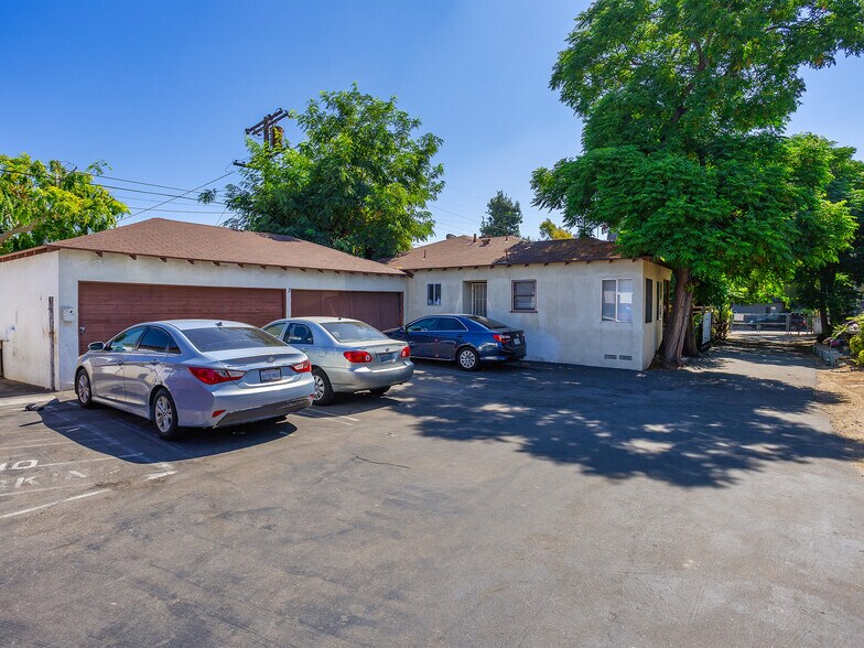 More Photos Of 5150 Riverton Ave, North Hollywood Land For Sale