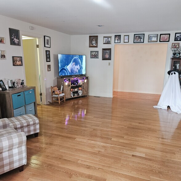 More Photos Of 229-301 Rollins Rd, Round Lake Beach Office Residential For Sale