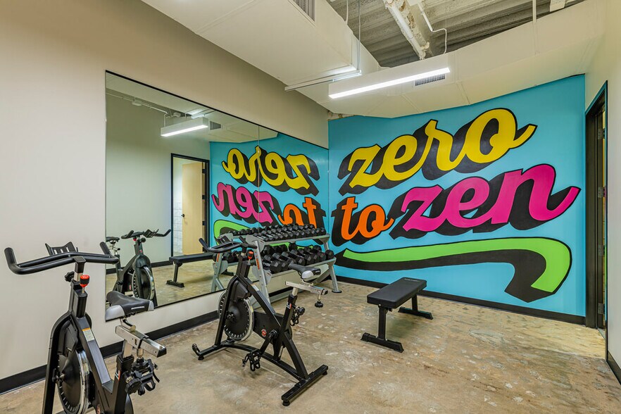 More Photos Of 4621 Ross Ave, Dallas Office For Lease